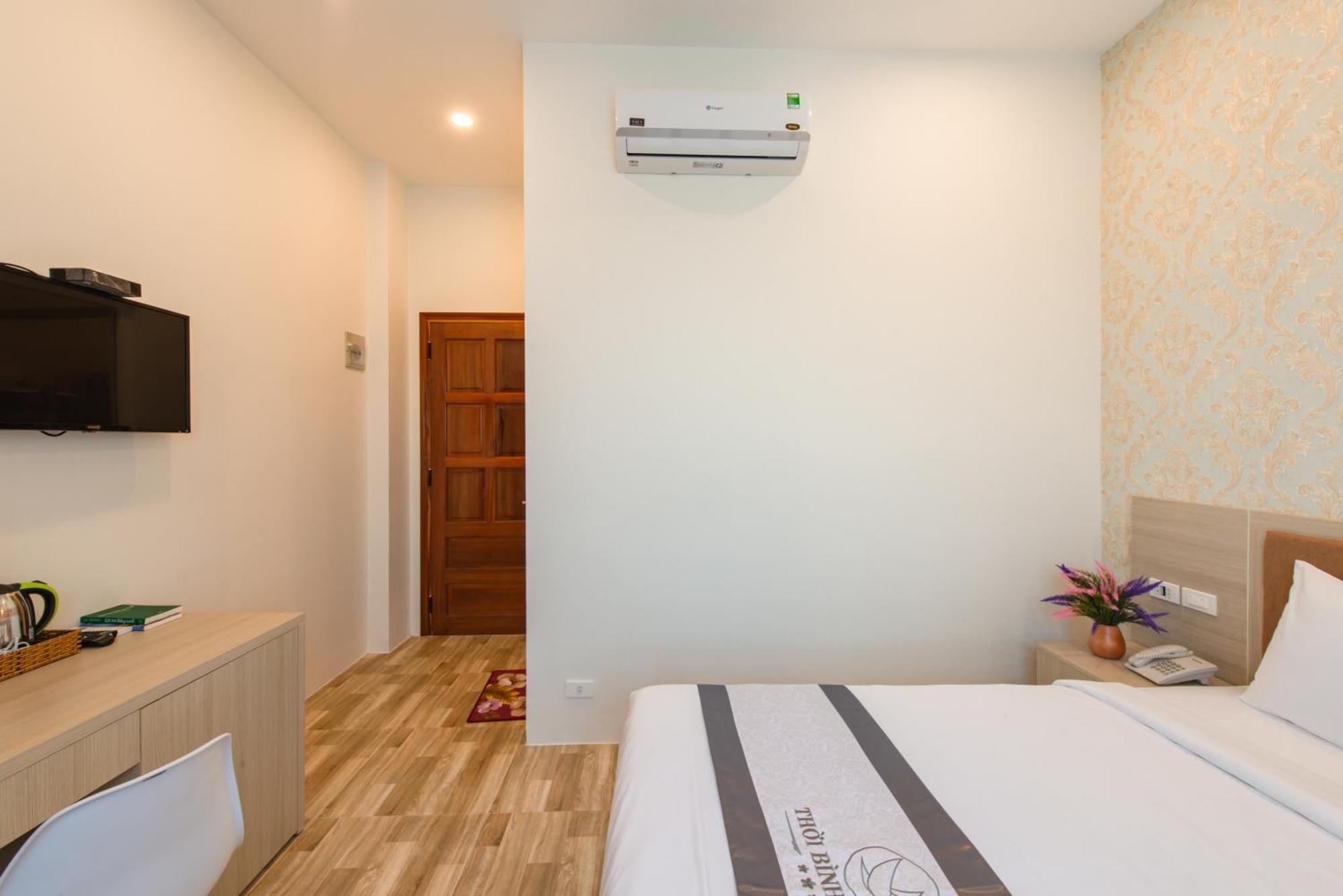 Thoi Binh Hotel Cam Lam Exterior photo