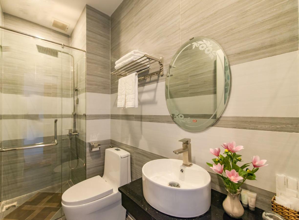 Thoi Binh Hotel Cam Lam Exterior photo